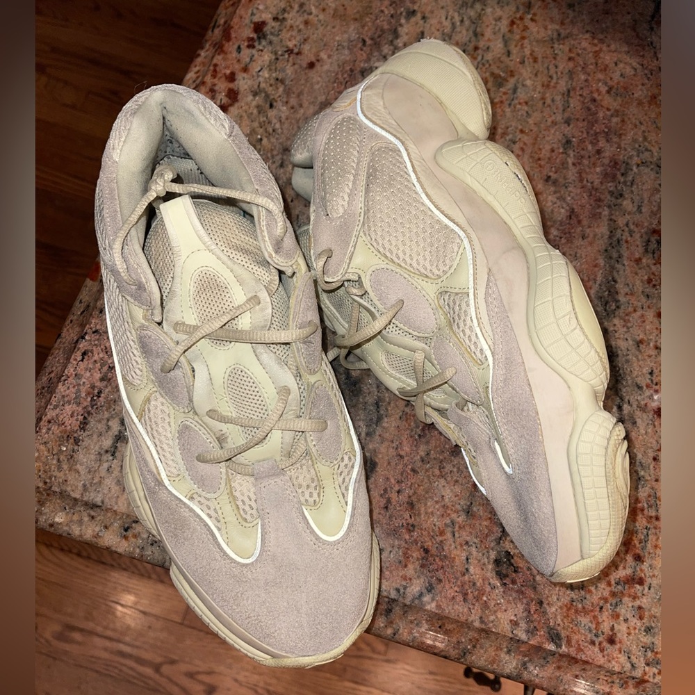 YEEZY 500 SUPER MOON